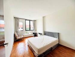 Sennett Estate (D13), Terrace #530657191